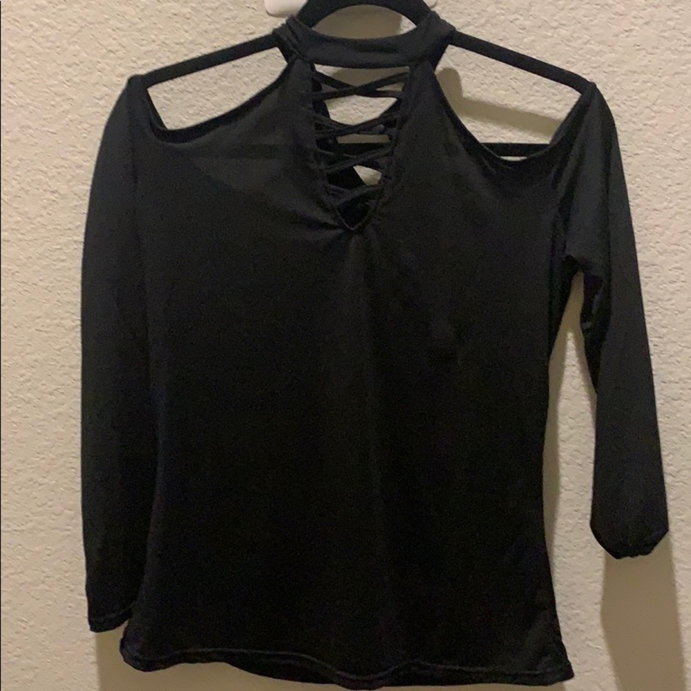 Cold shoulder top